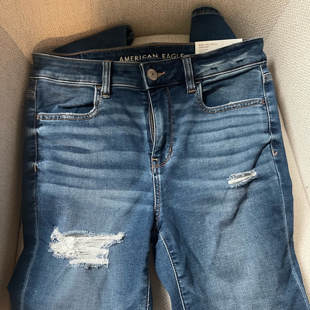 American Eagle NWT! Hi-Rise Jegging
